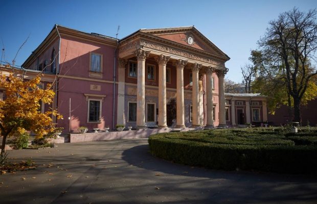 В Одесі за програмою Зеленського відреставрують художній музей, який очолював Ройтбурд