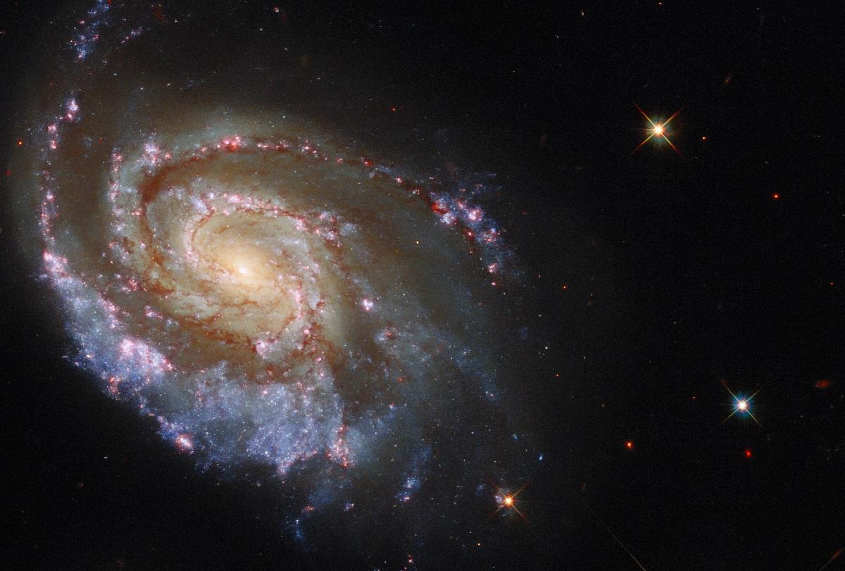 Галактика NGC 6984 розташована в сузір'ї Індіанець / фото ESA/Hubble & NASA, D. Milisavljevic Галактика NGC 6984 розташована в сузір'ї Індіанець / фото ESA/Hubble & NASA, D. Milisavljevic