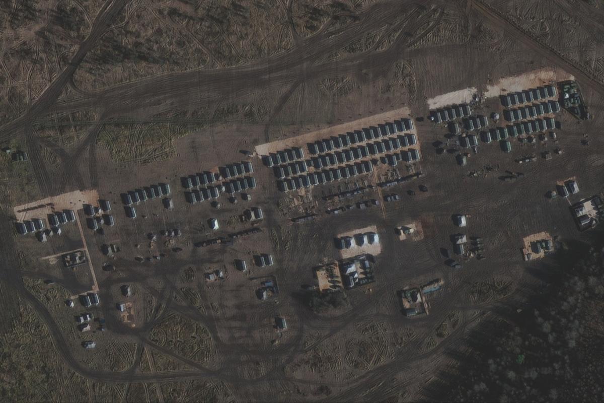 High resolution satellite images show armored vehicles and auxiliary vehicles in Yelnya, Russia