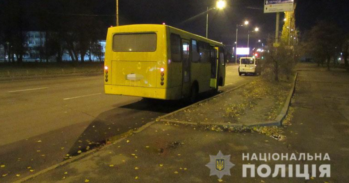 Нетрезвый мужчина угнал автобус в Киеве / фото Нацполиция