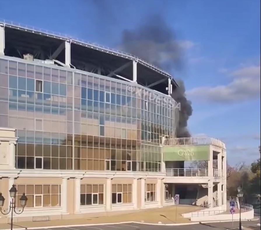 На одесском стадионе "Черноморец" произошел пожар / скриншот
