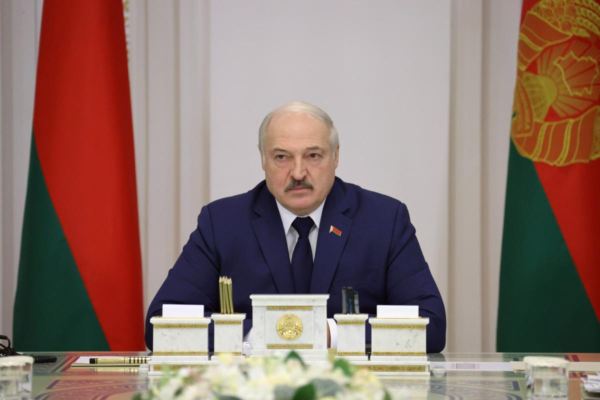 Лукашенко звинуватив Україну у “маневрах та провокаціях” на кордоні / фото REUTERS