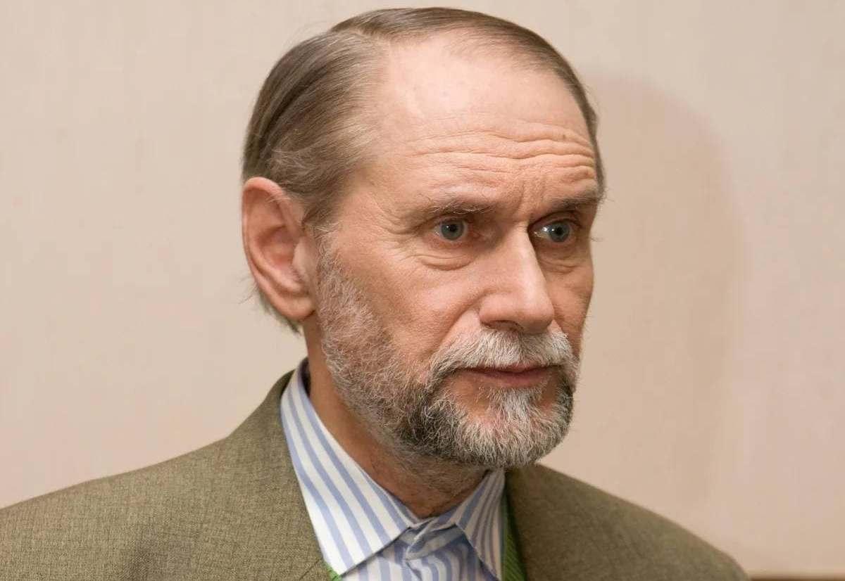 В России умер писатель и сатирик Виктор Коклюшкин / фото t.me/ENews112