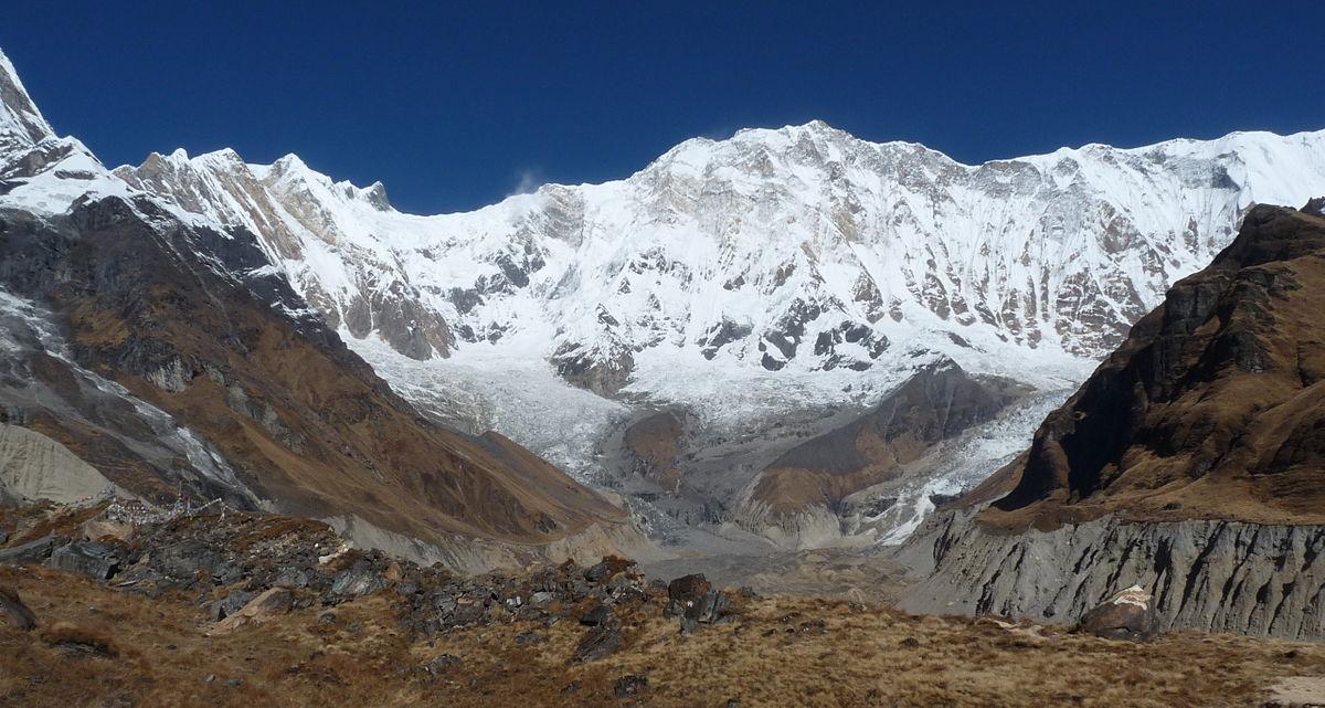 Гора Аннапурна в Гималаях / фото wikipedia