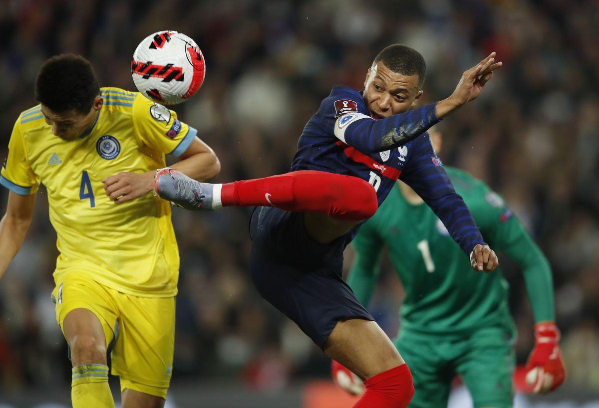 Франция уничтожила Казахстан в Париже / фото REUTERS