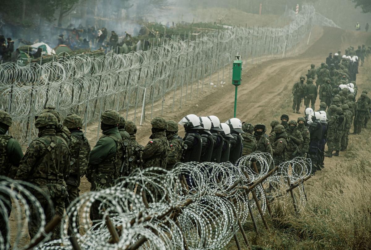 В Польшу с белорусской территории прорвались десятки мигрантов, выяснили журналисты / Reuters