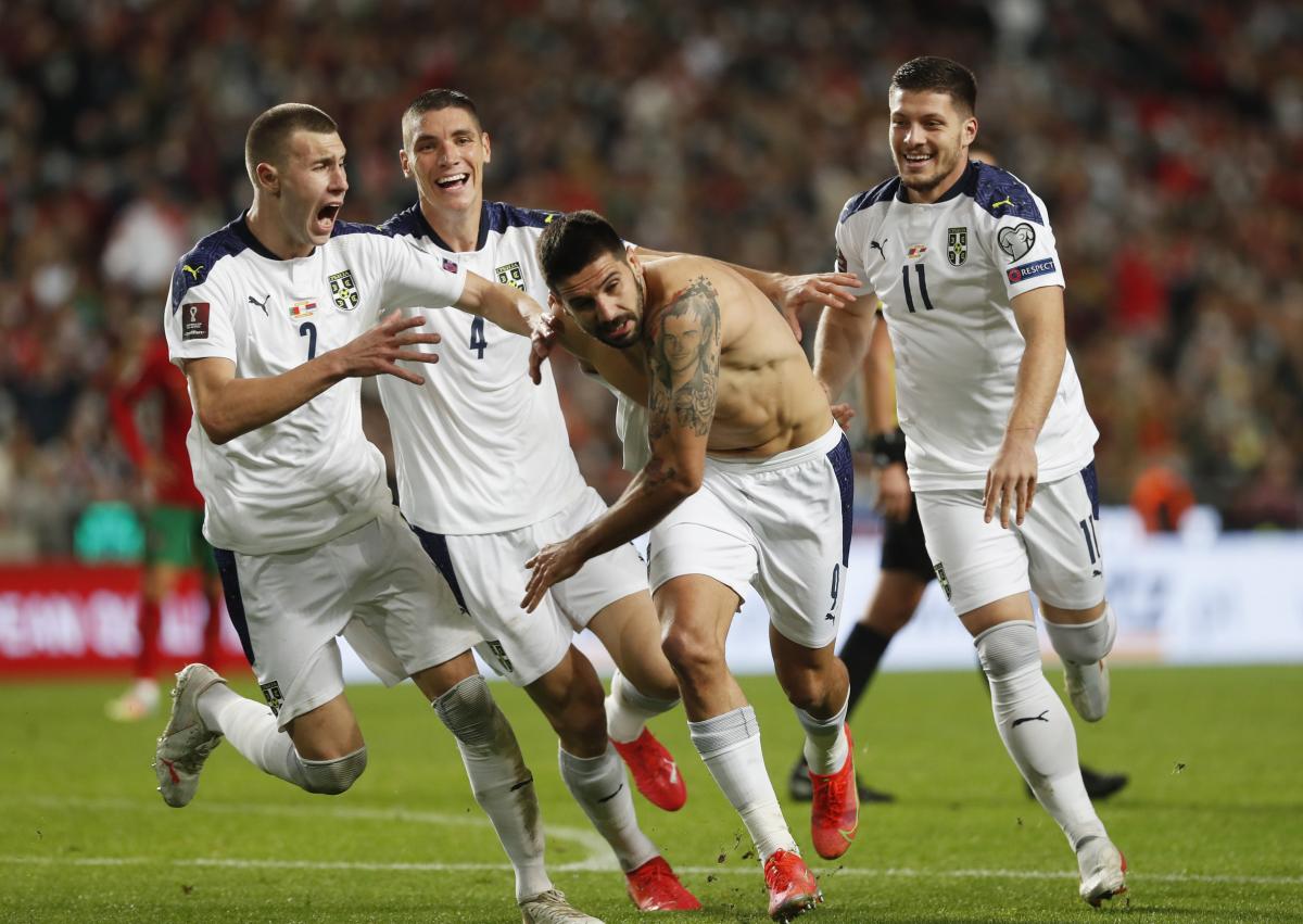 Сербия шокировала титулованного соперника / фото REUTERS