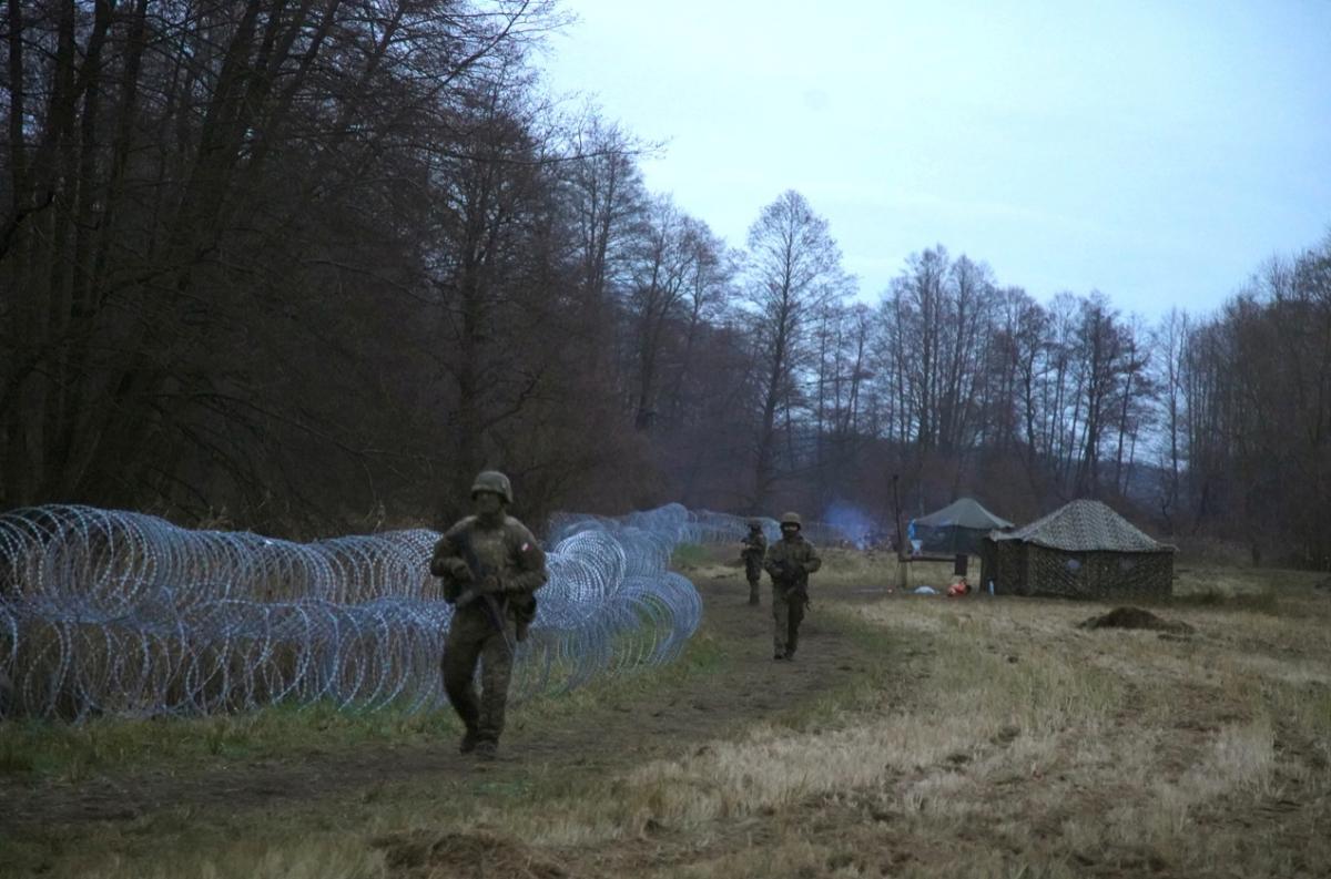 На границе Польши и Беларуси стреляли /фото REUTERS