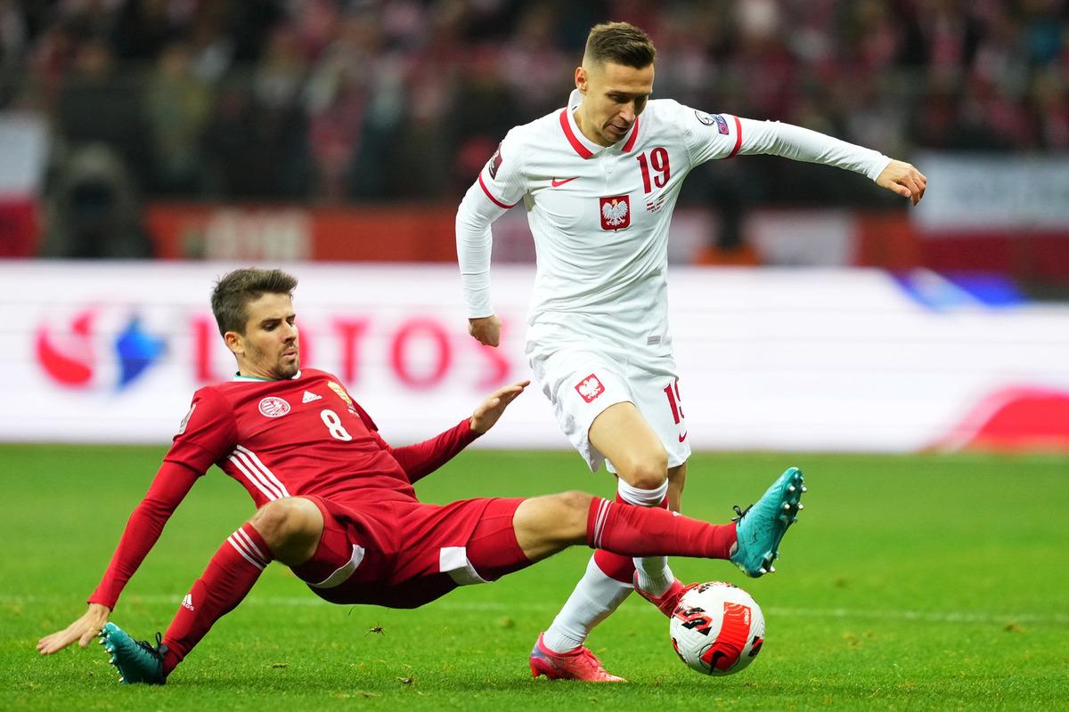 Польша уступила Венгрии, но все равно финишировала второй в группе / фото REUTERS