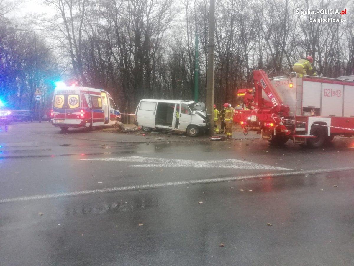 Также пострадали водитель и двое пассажиров трамвая \ фото slaska.policja.gov.pl