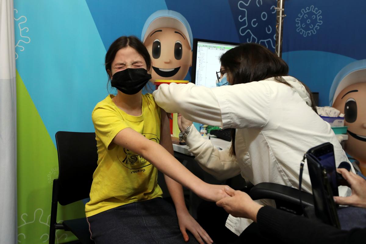 В ноябре в стране начали вакцинировать от коронавируса детей \ фото REUTERS