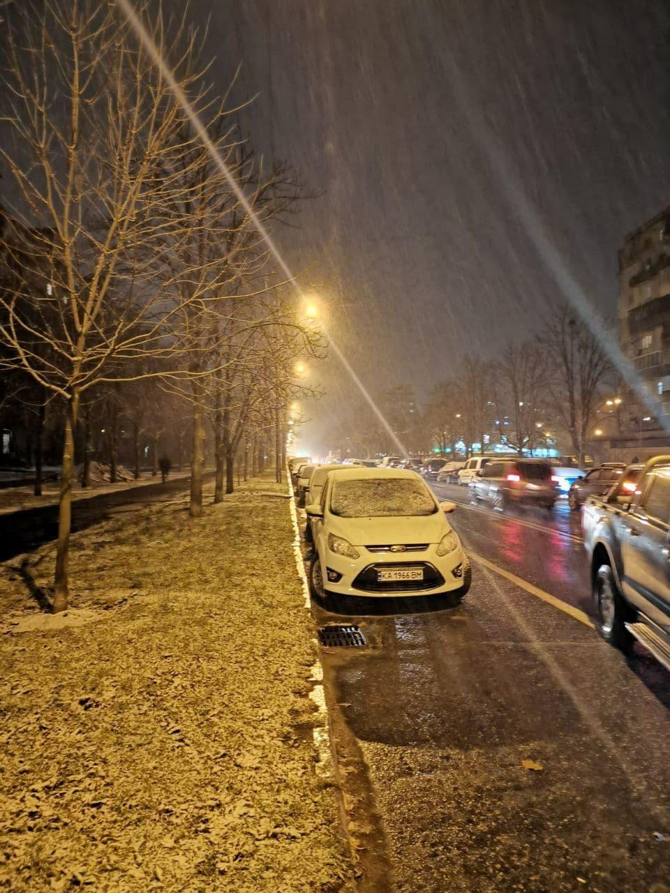 Первый снег в Киеве / фото УНИАН, Катерина Лиманская