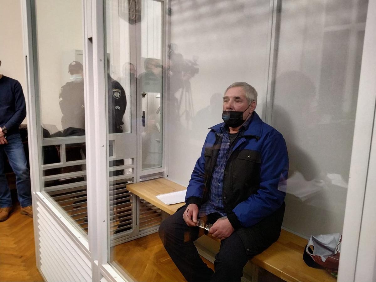 Обвиняемый в массовом убийстве военных говорит, что не убивал умышленно / фото Карина Цимбалюк Обвиняемый в массовом убийстве военных говорит, что не убивал умышленно / фото Карина Цимбалюк