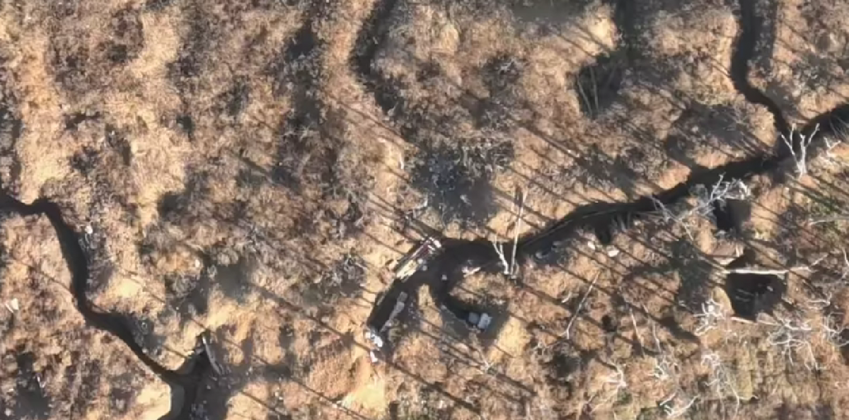 Знищення позиції ворога потрапило на відео / скріншот відео Знищення позиції ворога потрапило на відео / скріншот відео