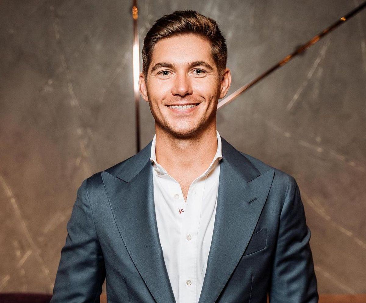 Шоумен був дуже здивований, коли отримав загадкову коробку / фото instagram.com/vova_ostapchuk/ Шоумен був дуже здивований, коли отримав загадкову коробку / фото instagram.com/vova_ostapchuk/