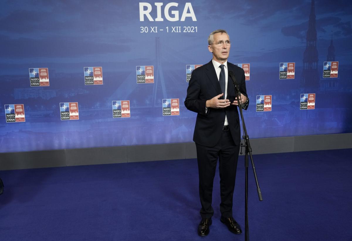 Йенс Столтенберг прибыл в Ригу на двухдневное заседание глав МИД стран-членов НАТО / фото REUTERS