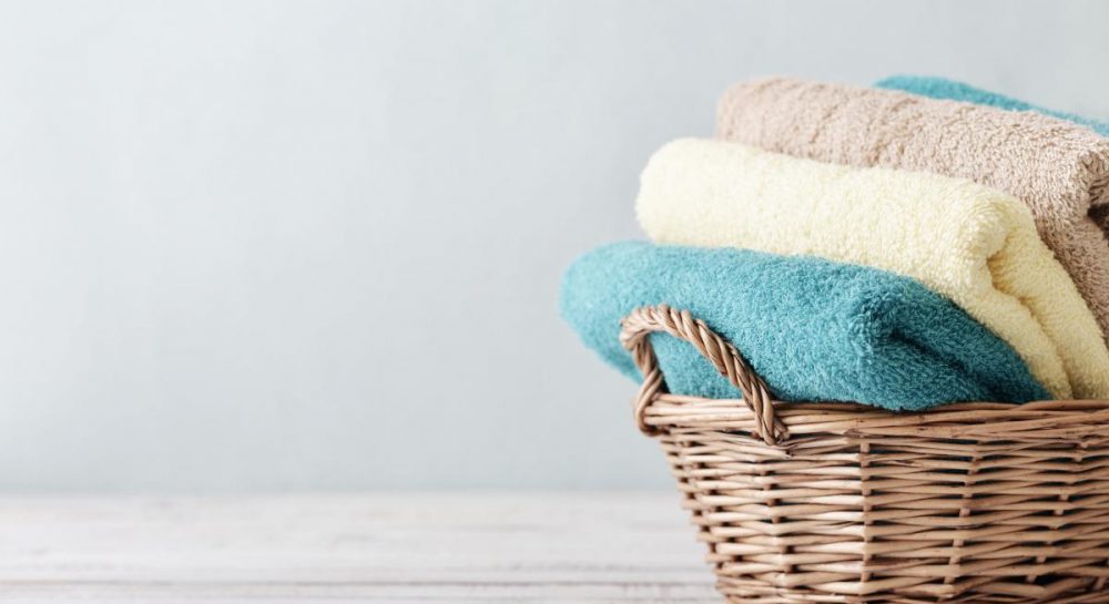 Зачем накрывают выпечку полотенцем: секреты сохранения свежести и аромата