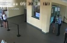 Українка намагалась незаконно перетнути кордон: угорським копам довелося її відтягувати