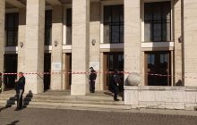 В Ужгороде полиция проверяет сообщение о минировании здания Закарпатского облсовета