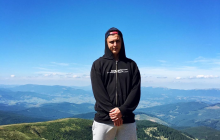 "Перелом черепа и плохо вижу": в Киеве жестоко избили композитора группы KAZKA (фото)