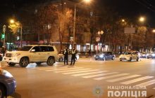 Жуткое ДТП в Харькове: водитель, сбивший детей на переходе, перед аварией искал "закладку" (видео)