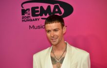Гейские поцелуи, стриптиз на пилоне, победа Макса Барских, Maneskin в блестящих трусах: как прошла премия MTV EMA 2021 (фоторепортаж)