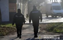 Тікали від п'яного вітчима: на Донеччині діти пішли з дому та продали іграшку заради грошей на квитки (відео)