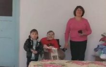 Два года дома из-за COVID-19: в Ривненской области школьники устроили праздник для одноклассницы (видео)