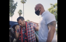 Дуейн "Скеля" Джонсон довів до сліз ветерана ВМС США зворушливим вчинком (відео)