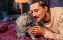 Відомого російського співака присоромили за "п'яний" виступ: відео стало вірусним