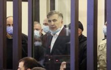 Саакашвілі оголосив голодування в лікарні