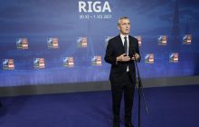 Генсек НАТО поддержал приглашение Украины и Грузии на саммит Альянса