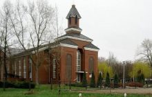 Журналист показал, во что оккупанты превратили захваченную церковь мормонов в Донецке (фото)