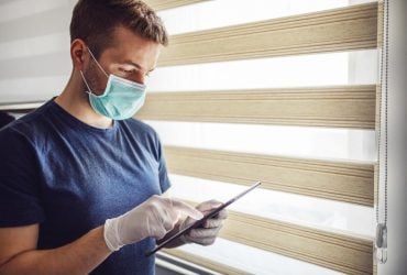 Пацієнти із симптомами COVID-19 можуть дистанційно відкрити лікарняний: як це зробити