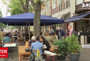 Власти Нидерландов снова сделают обязательными маски и "паспорта здоровья" в общественных местах