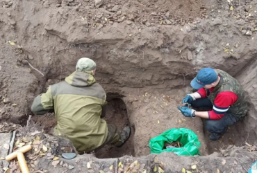 Ховали у простирадлах: у Дніпрі знайшли останки 17 військових нацистської Німеччини (фото)