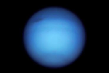 Нептун с кольцом: спутник сделал уникальные снимки планеты (фото)
