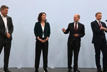 Нова коаліція в Німеччині вимагає від РФ припинити війну на Донбасі та повернути Крим