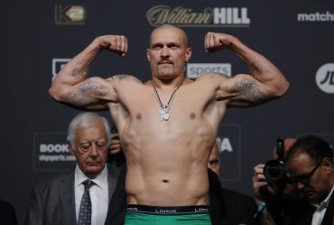 Усик заявил, что станет абсолютным чемпионом мира в супертяжелом весе (видео)