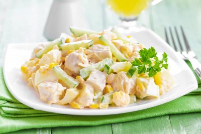 Салат с курицей: простые и вкусные рецепты в домашних условиях