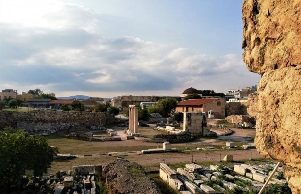 У Греції закривають туристичні локації та школи через сильну спеку