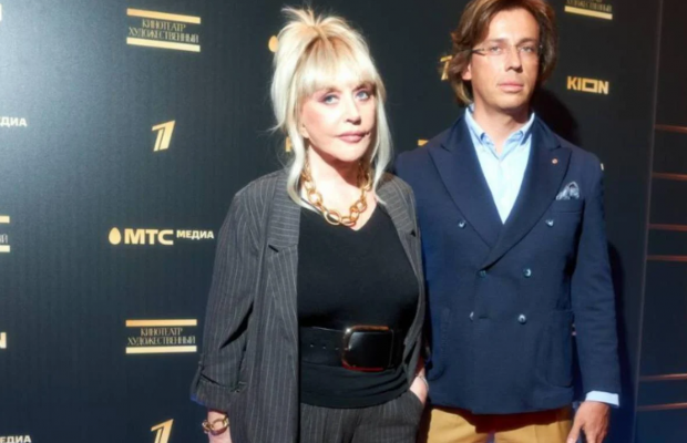 Солома на голові, локони й стильний чубчик: як змінювалися зачіски Алли Пугачової (фоторепортаж)