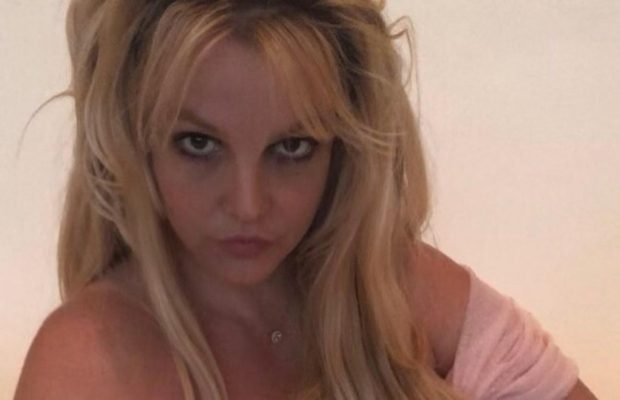 Напередодні "весілля мрії": Брітні Спірс у пишній сукні зачарувала фанів (фото)