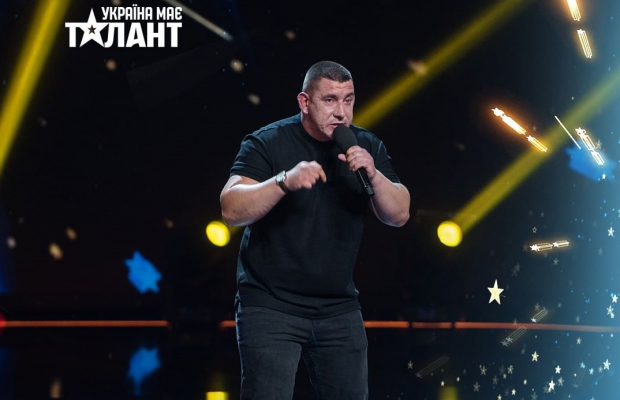 Дирижер детского хора зачитал душераздирающий рэп и поднял весь зал на "Україна має талант" (видео)