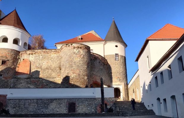 Прочувствовать историю на ощупь в Мукачевском замке "Паланок"