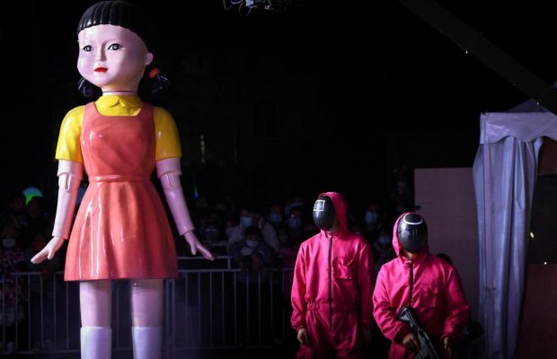 Режисер культового сериала "Игра в кальмара" рассказал, что ждет фанатов во 2 сезоне