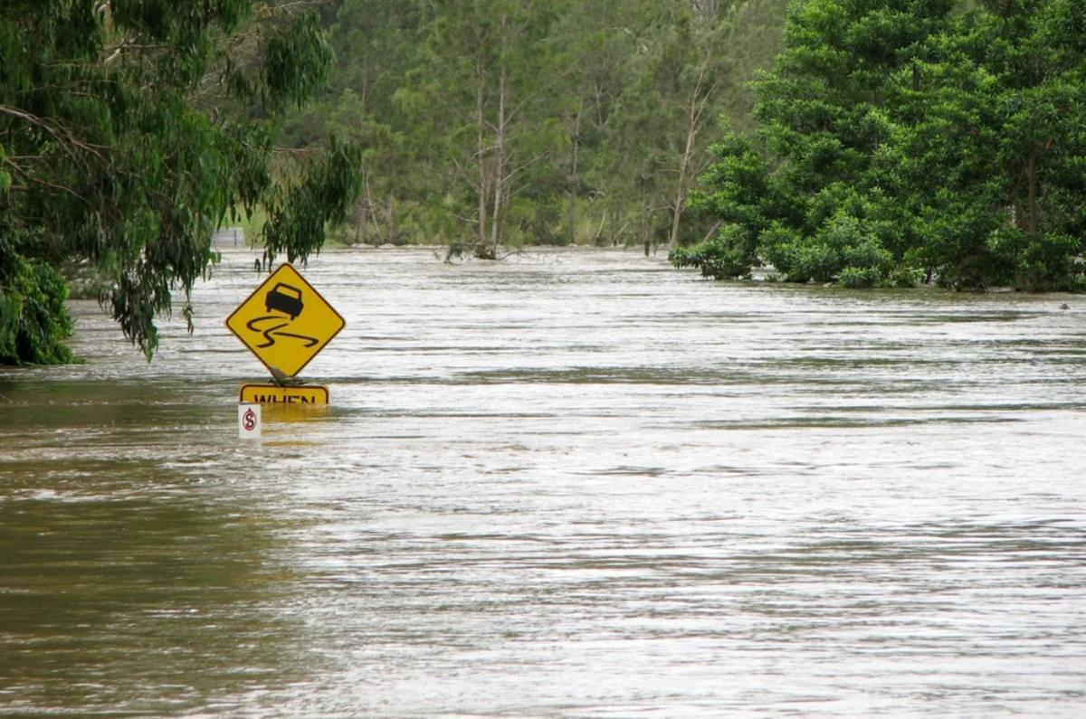 В Австралии началось масштабное наводнение / фото  Twitter, @ANZ_Newsroom