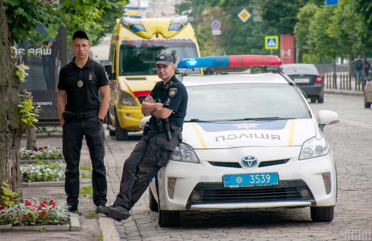 Поліція доставлятиме до ТЦК усіх чоловіків, які не оновили свої дані до 16 липня / фото УНІАН