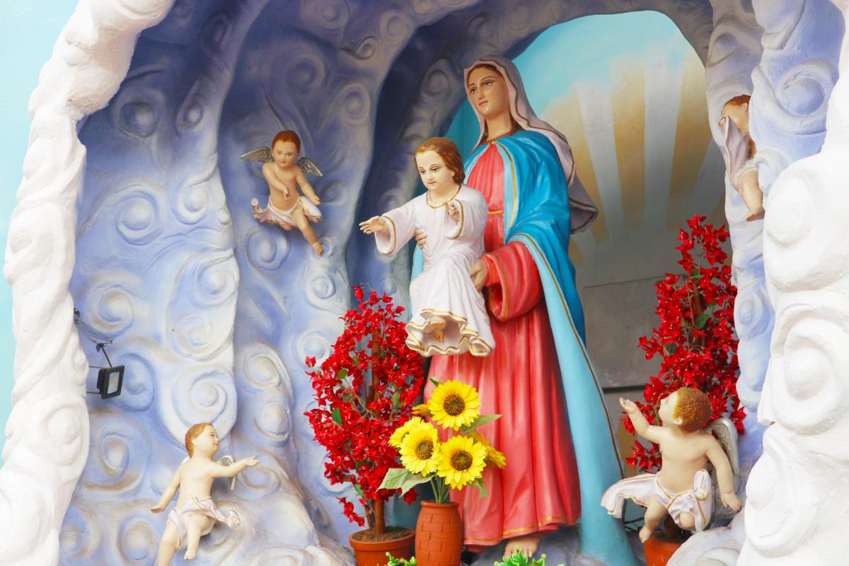 Bans on Catholic Christmas 2021 / depositphotos.com