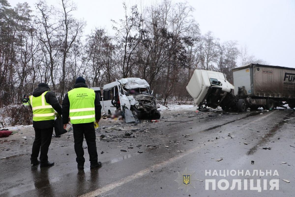 Смертельна аварія поблизу Чернігова / фото ГУНП Чернігівської області